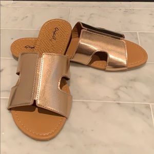 Rose Gold flat slippers